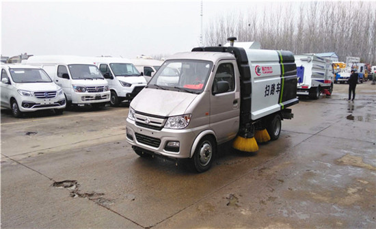 L(zhng)·܇(ch)2·܇(ch)r(ji)-С͒·܇(ch)S(chng)ֱN(xio)