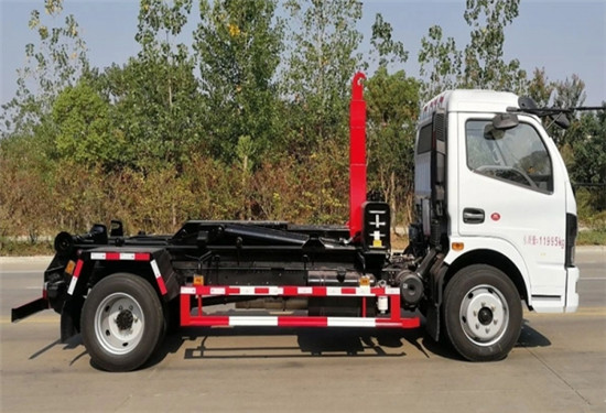 國(guó)六東風(fēng)凱普特勾臂式垃圾車(chē) 國(guó)六東風(fēng)凱普特勾臂式垃圾車(chē)