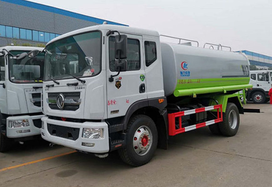 國六東風(fēng)D9(12方)灑水車